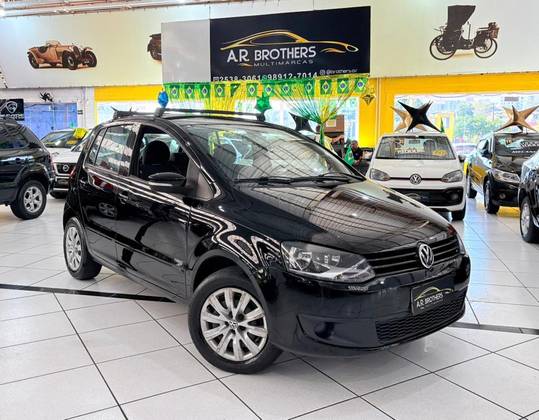 VOLKSWAGEN FOX 1.0 MI 8V FLEX 4P MANUAL VOLKSWAGEN FOX 1.0 MI 8V FLEX 4P MANUAL